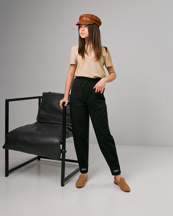 Штани, шорти, спідниці